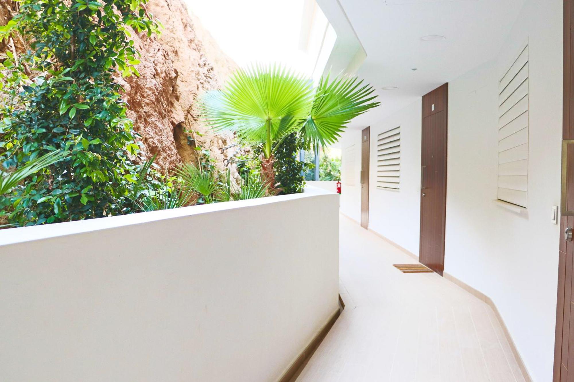 Fantastic Apartment In The Wave Just Steps From Carvajal Beach - Pool And Free Parking フエンヒロラ エクステリア 写真