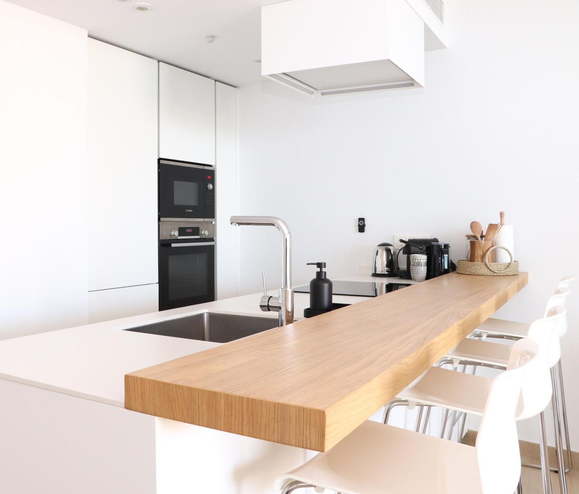 Fantastic Apartment In The Wave Just Steps From Carvajal Beach - Pool And Free Parking フエンヒロラ エクステリア 写真