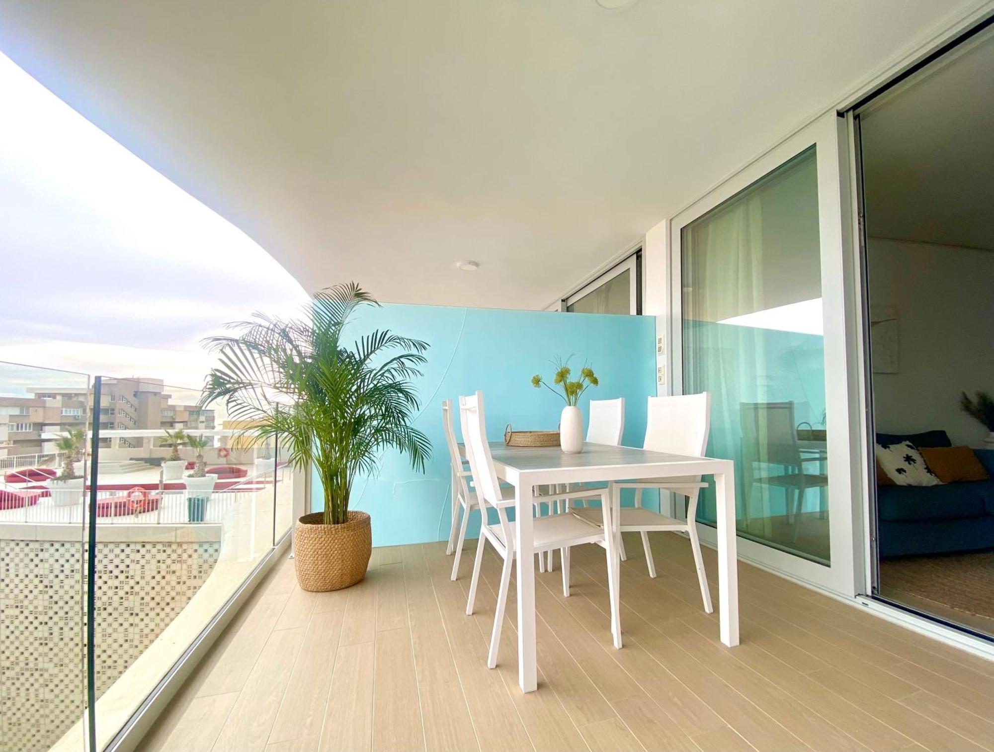 Fantastic Apartment In The Wave Just Steps From Carvajal Beach - Pool And Free Parking フエンヒロラ エクステリア 写真