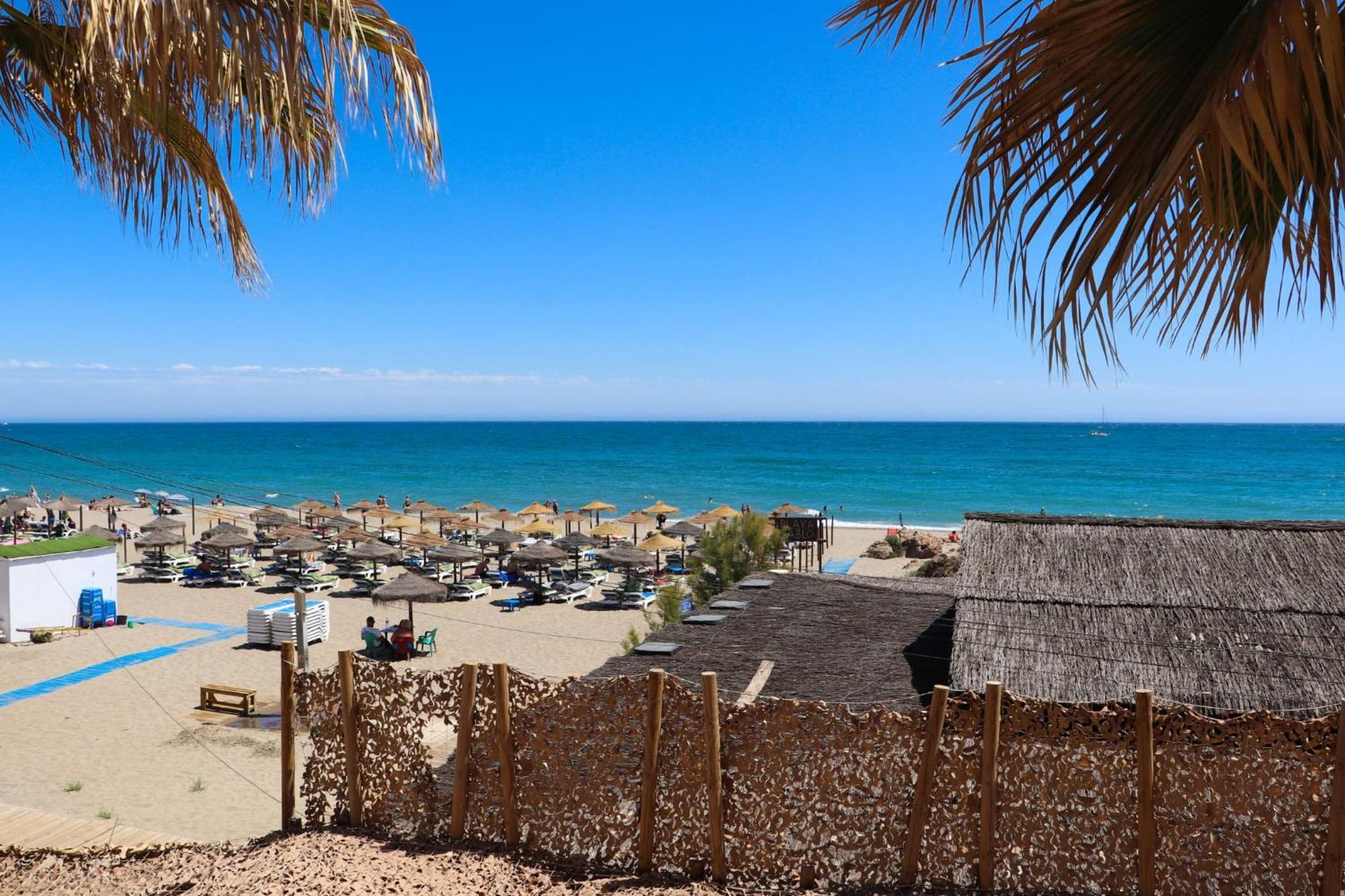Fantastic Apartment In The Wave Just Steps From Carvajal Beach - Pool And Free Parking フエンヒロラ エクステリア 写真